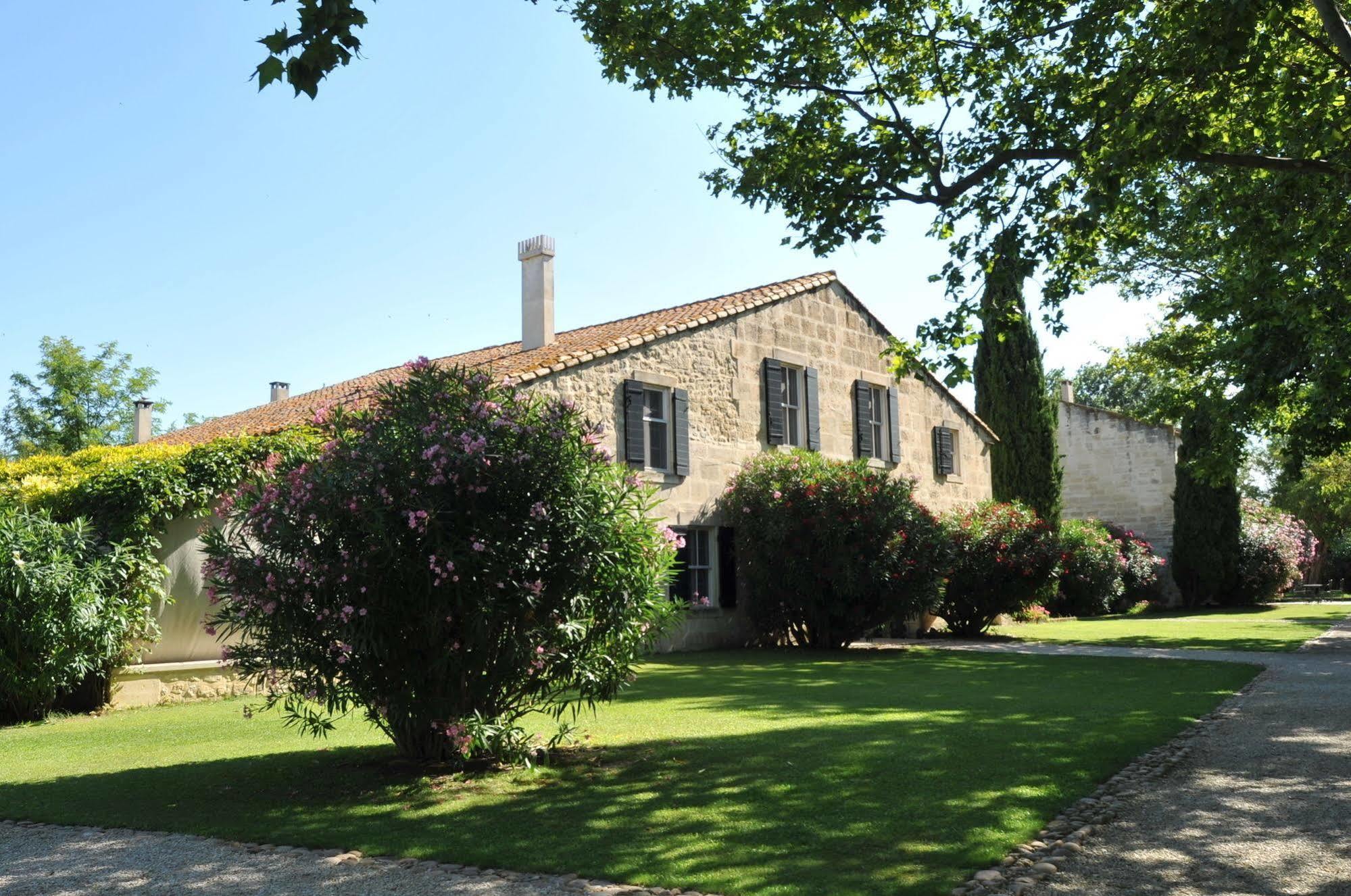 Le Mas De Peint - Hotel Et Restaurant Arlés Exterior foto